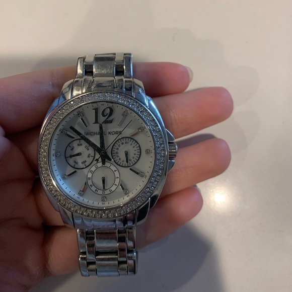 LOT OF 2 MICHAEL KORS WATCHES - Picture 5 of 13